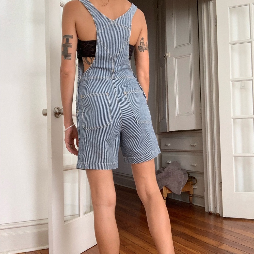 Overall shorts